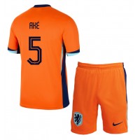 Camiseta Países Bajos Nathan Ake #5 Primera Equipación Replica Eurocopa 2024 para niños mangas cortas (+ Pantalones cortos)